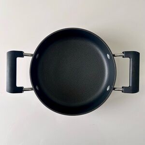 Calohalon 2 quart sauce pan saucier nonstick 2 handle sauté sear hard anodized